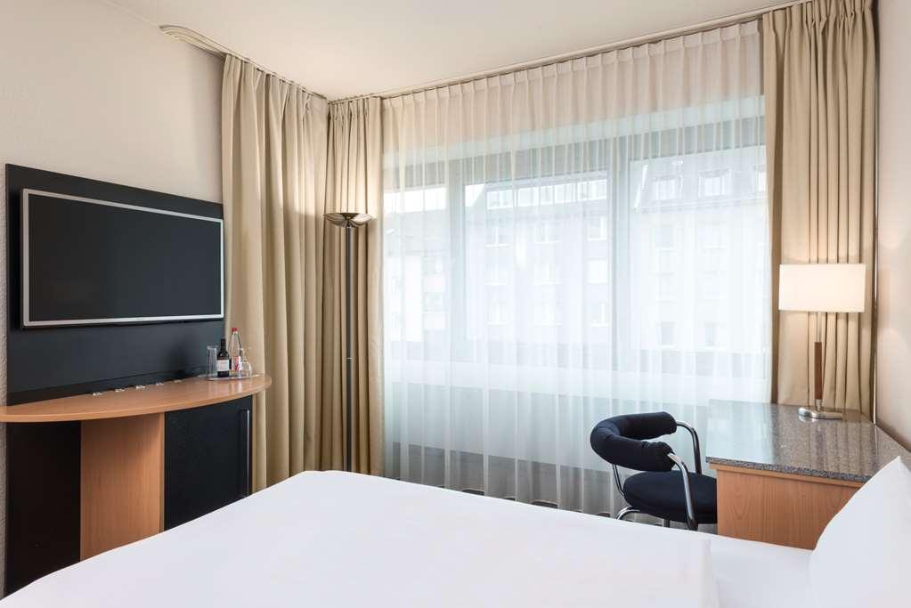 Hotel Nh 4*